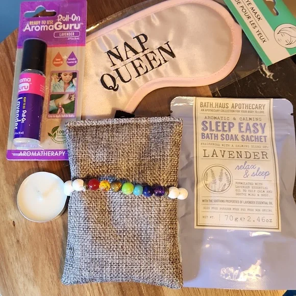 Sleeping Beauty Nap Queen Eye mask, Chakra Bracelet Lavender Bath Salt NWOT - Picture 1 of 2